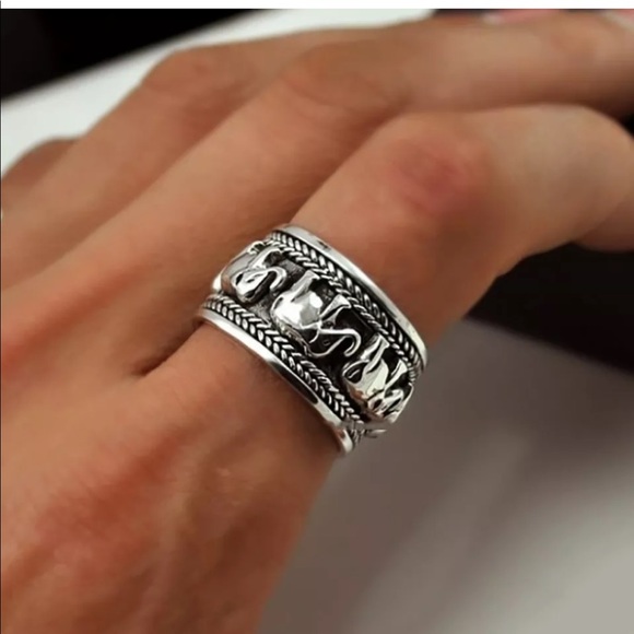 Boho Chunky Silver Tone Elephant Wide Band Ring 8 - Picture 2 of 8